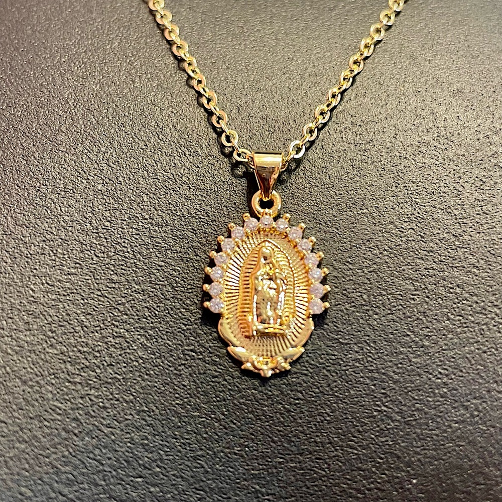 Stunning 18K Gold Virgin Mary Necklace